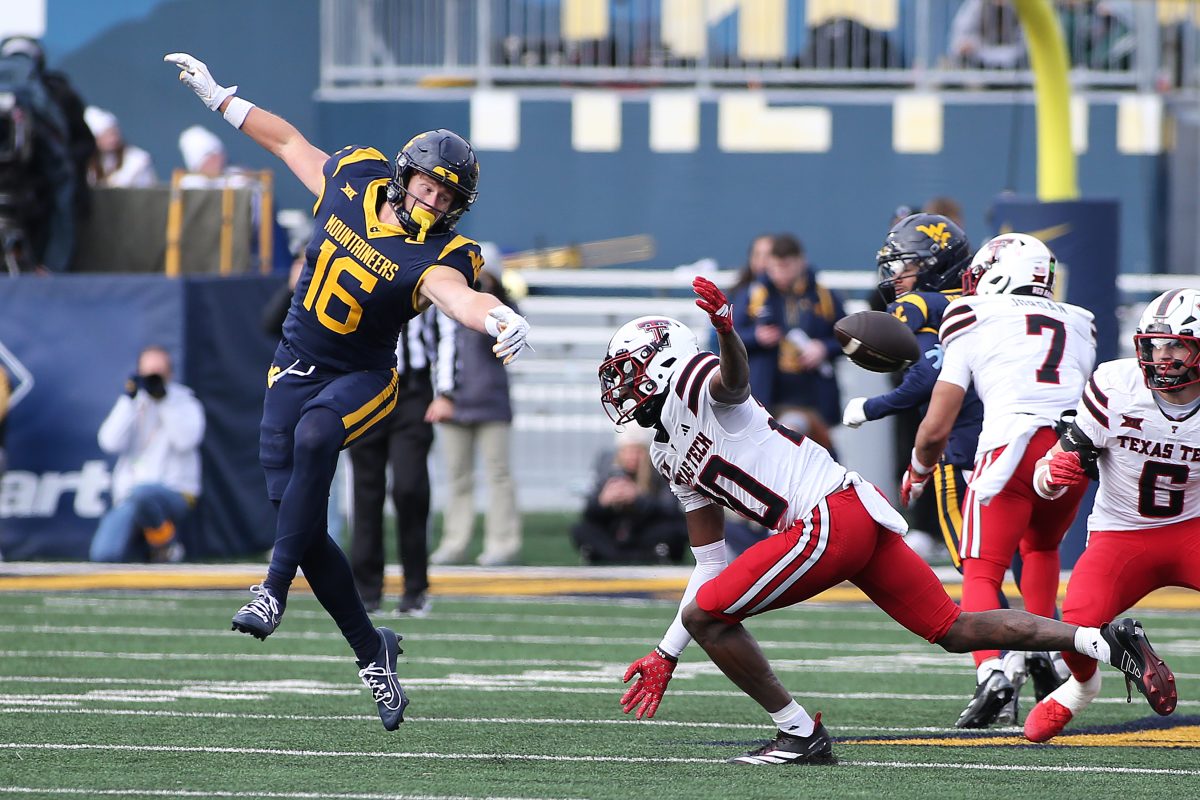 Texas Tech routs WVU